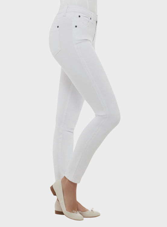 Rikki Skinny Jean Rip & Patch